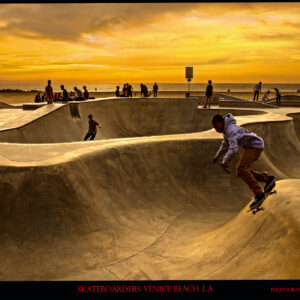 TRVB-532-533-Skater-Venice-beach-Poster-Clive-Arrowsmith©Maison-Sensey-Photographie