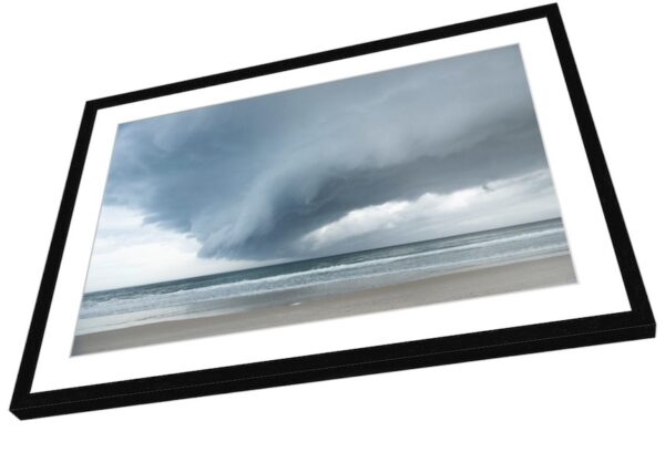 THRA-162_The_Kiss_between_the_Sea_and_the_Sky_Black_Frame_Rames_Xelhuantzi©Maison_Sensey_Photographie