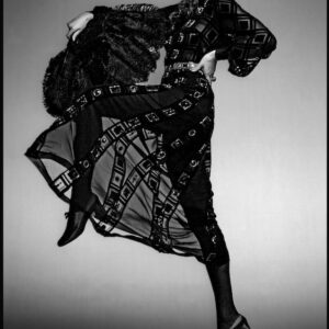 photographie d'art de mode de Jean Shrimpton Black fan par le photographe Clive Arrowsmith