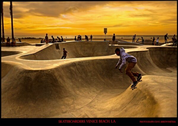 TRVB-532_Skaterboarders_Venice_Beach_LA_Clive_Arrowsmith©Maison_Sensey_Photographie