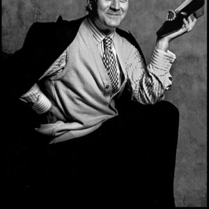 portrait de Manolo Blahnik prince of shoes photographie d'art en noir et blanc du photographe Clive Arrowsmith